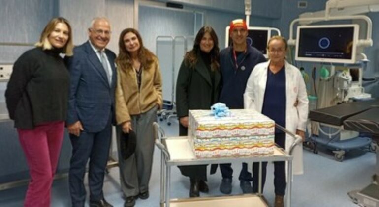 Napoli, donato un elettrostimolatore al Policlinico