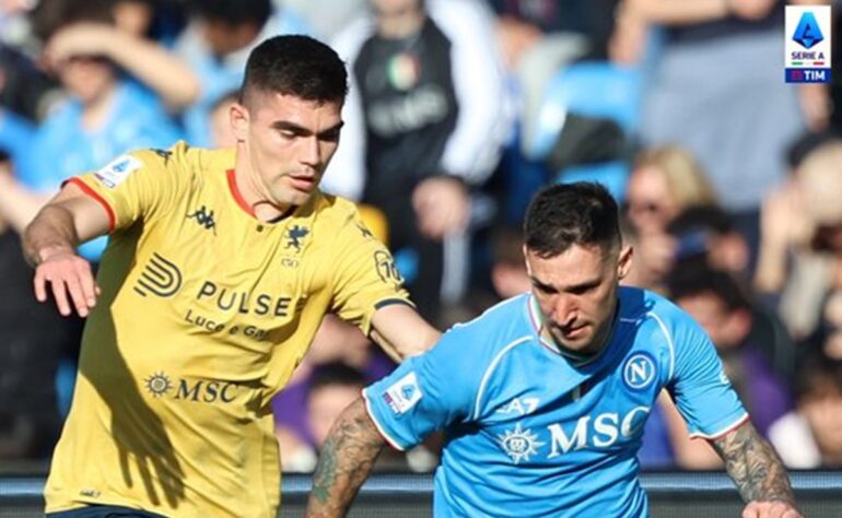 Il Napoli evita l’ennesima disfatta al 90′: contro il Genoa finisce 1-1
