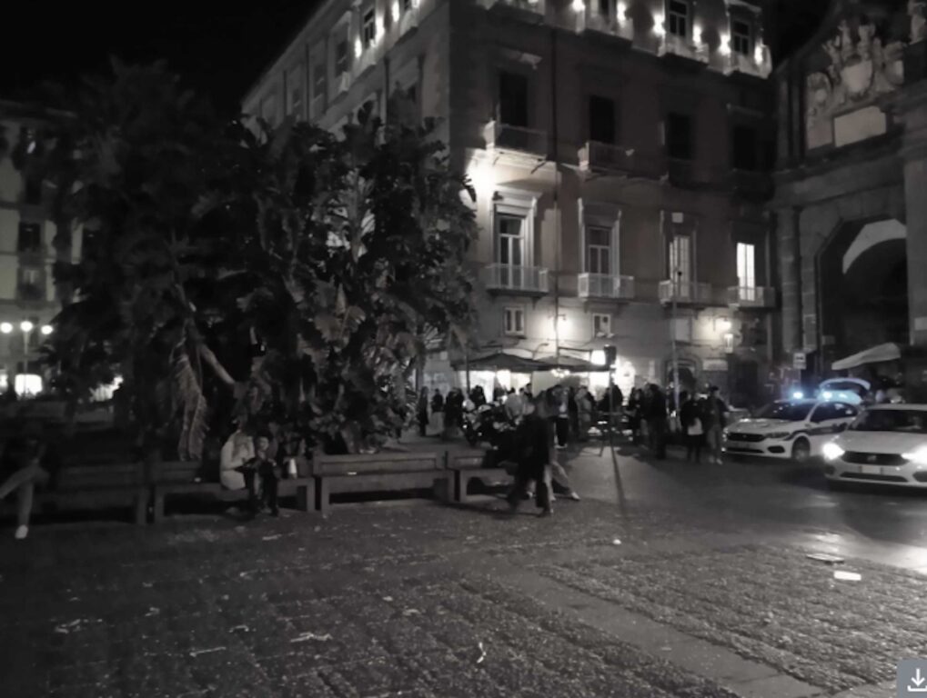 Naples, hit by a car reversing in Piazza Dante: 78-year-old woman dies