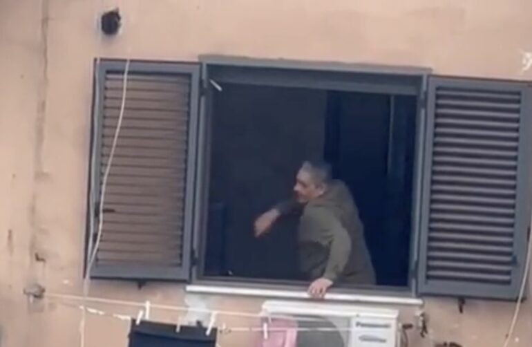 Napoli, si è suicidato il vigilante che ha ucciso la moglie in casa a San Giovanni a Teduccio