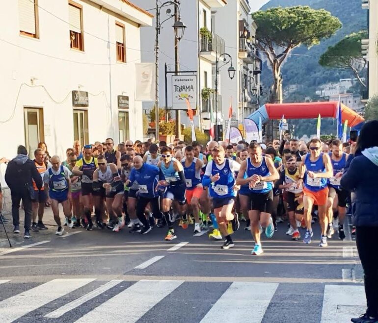 Dieci miglia “Stabiaequa”, vincono Alessandro D’Ambrosio e Francesca Sabatini
