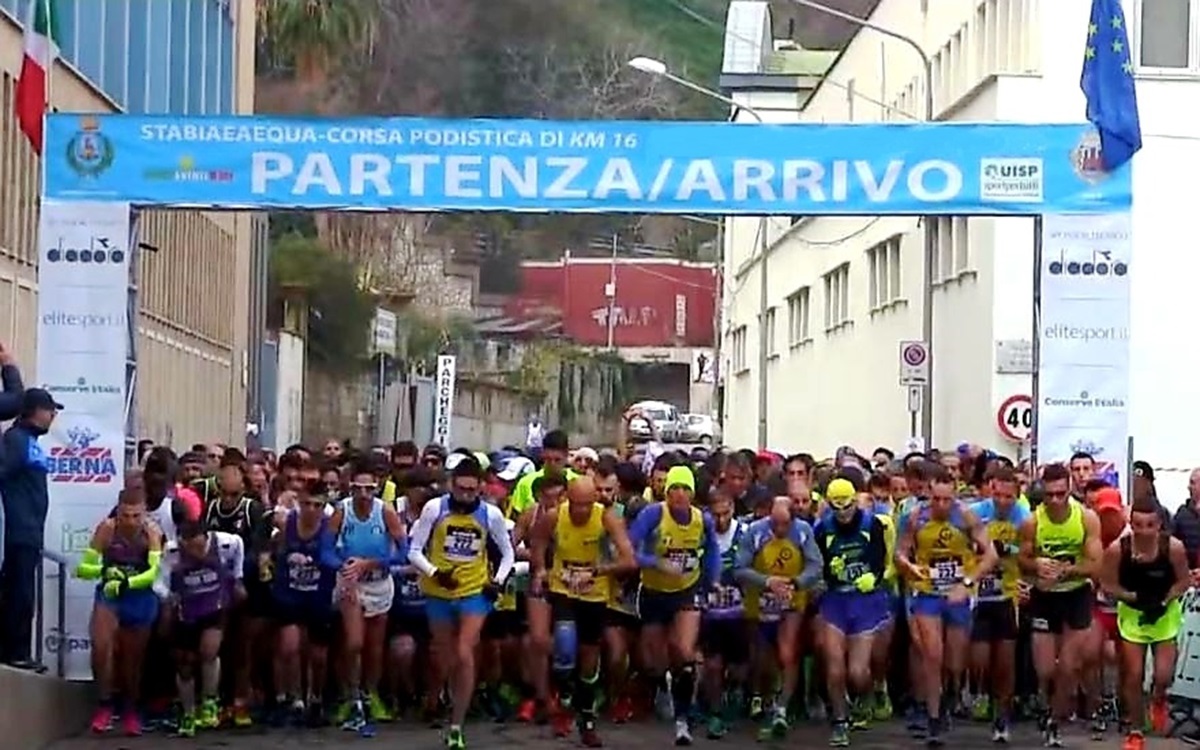 Domenica a Vico Equense la Stabiaequa 10 miglia: 700 runner dalla Campania e oltre