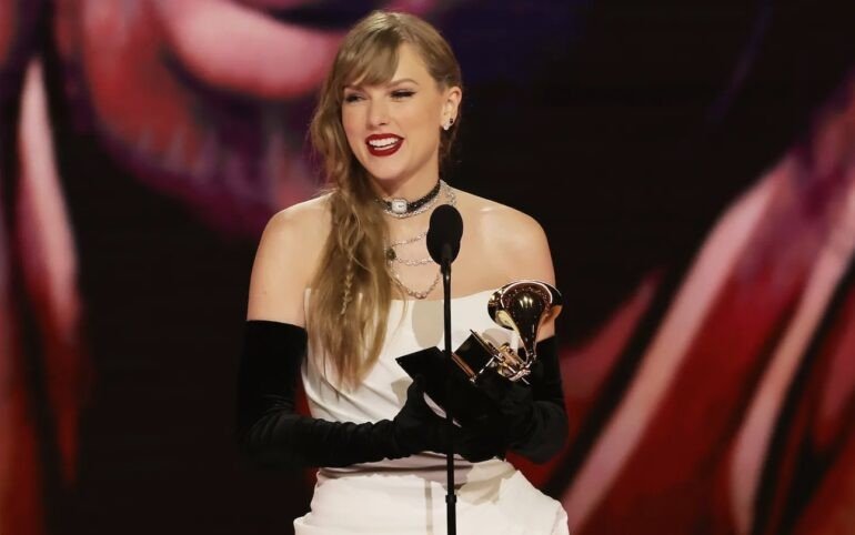 Presidenziali Usa, Taylor Swift annuncia il suo appoggio a Kamala Harris