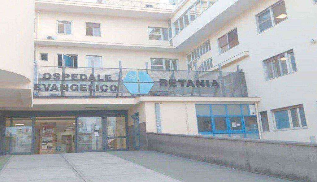 Napoli, accoltellata alla schiena: muore ragazza di 23 anni