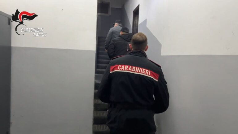 Caivano, pizzo agli imprenditori: ecco chi sono i due nuovi reggenti del clan