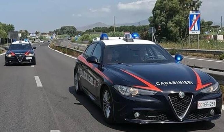San Cipriano D’Aversa, evade dai domiciliari e tenta di scappare in treno: arrestato 35enne