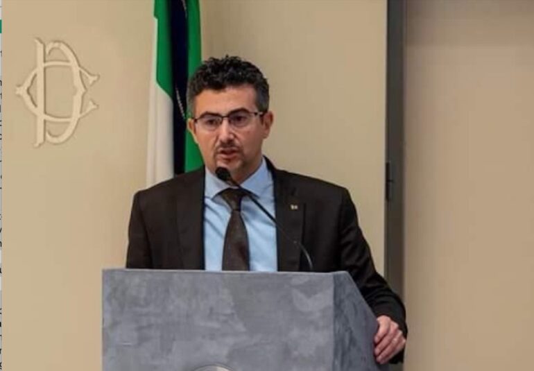 L’onorevole Caramiello: “Che succede a Portici? i ministeri competenti, il Prefetto e la magistratura facciano chiarezza”