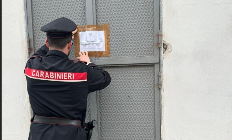 Frignano, chiuso per 20 giorni il bar frequentato da pregiudicati