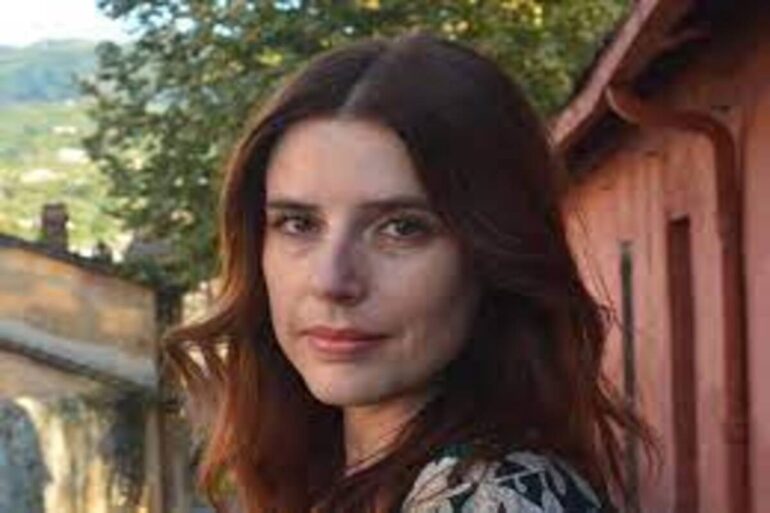 Alice Urciuolo presenta ‘La verità che ci riguarda’ al #Fuorifestival di Salerno Letteratura