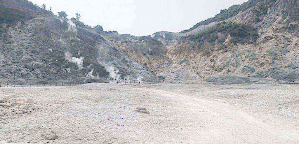 Campi Flegrei, il suolo frena la corsa: sollevamento dimezzato nell’ultimo mese