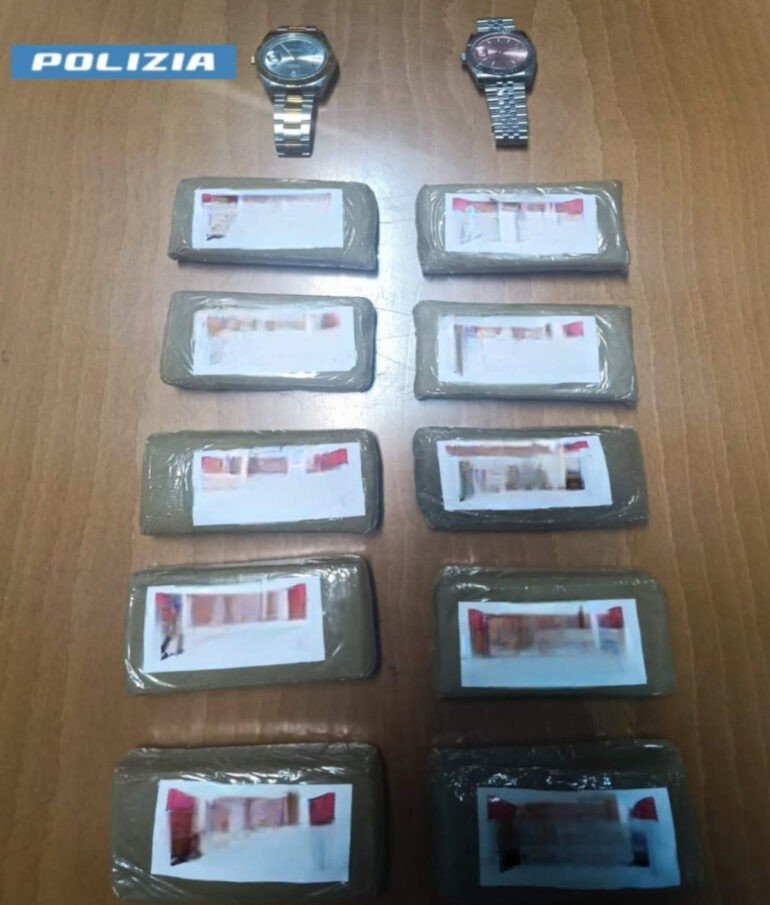 ischia droga minivan