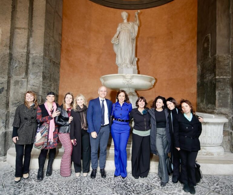 Napoli, restaurata la Fontana della Fortuna nel Cortile d’Onore del Palazzo Reale