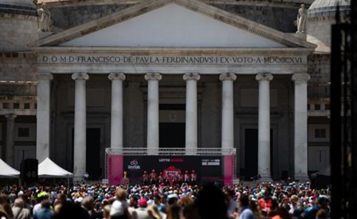 Giro d’Italia, intesa tra Città Metropolitana Napoli e Comuni per le ‘tappe della bellezza’