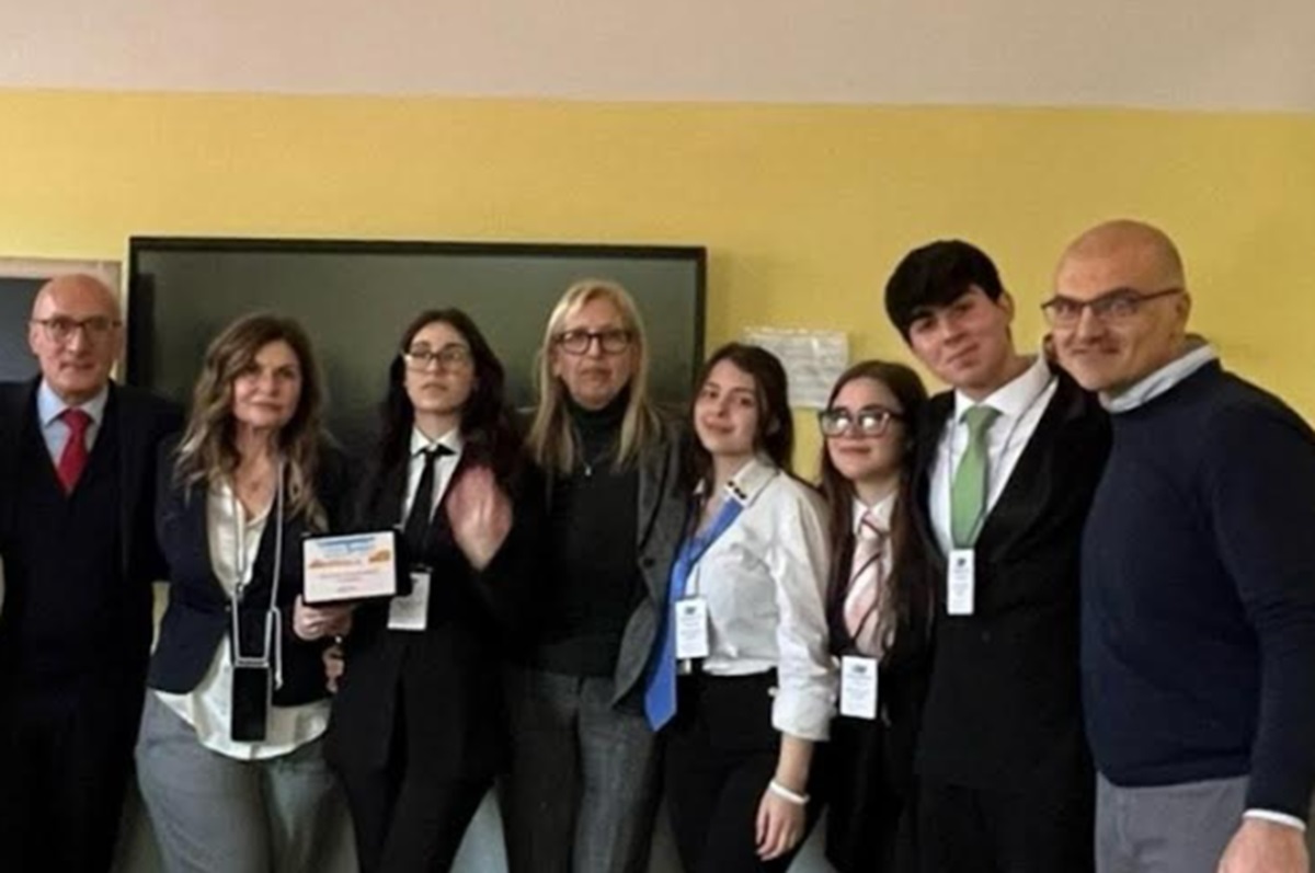 Il liceo classico Carducci di Nola rappresenterà la Campania alle Olimpiadi del DEBATE