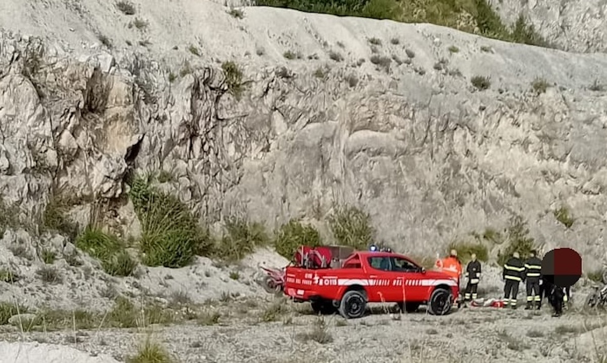 Motociclista si ferisce gravemente cadendo in una cava sul monte Tifata a Caserta