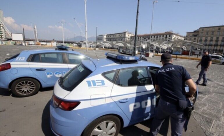 napoli, controlli piazza garibaldi