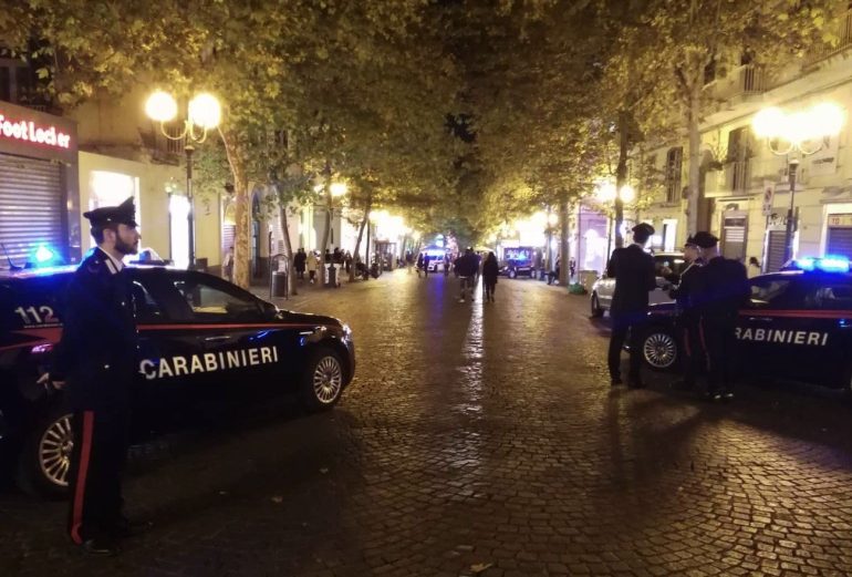 Vomero, blitz di Carabinieri e Polizia Locale nella movida, 7 segnalati per droga e 30 multe
