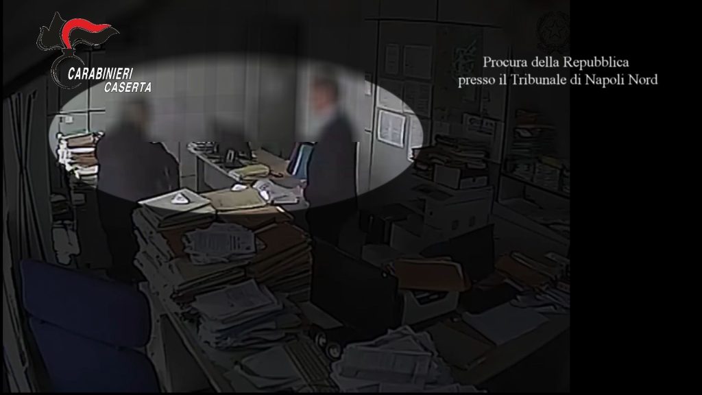 Aversa, mazzette al comune da 500 a 2mila euro per approvare pratiche edilizie illegittime