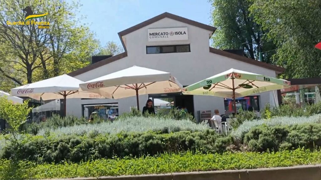 La ‘ndrangheta aveva messo le mani sulla movida di Milano: 14 arresti