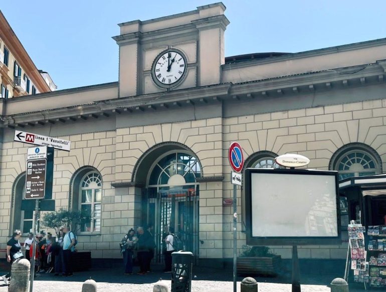 funicolare chiaia ancora ferma
