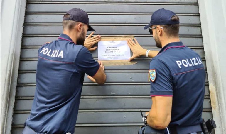 Napoli, rissa con feriti: bar del Centro storico chiuso per 15 giorni