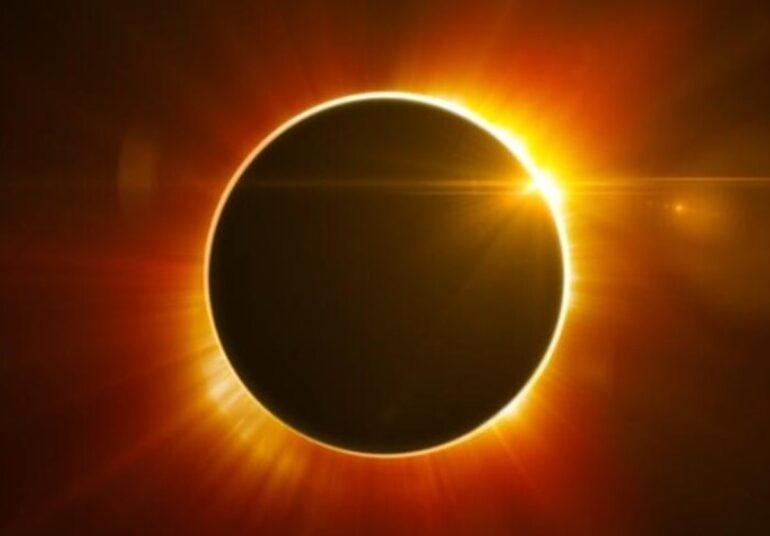 Lunedì 8 aprile eclissi solare totale: il “Sole nero” è l’evento astronomico dell’anno
