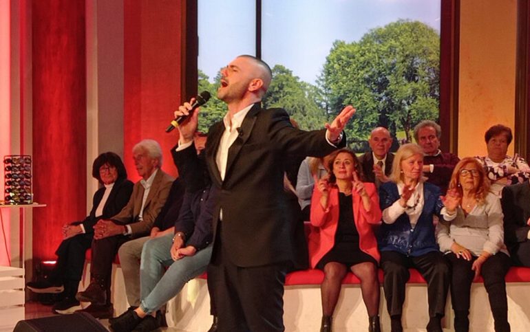 Sold out il concerto di Gianni Fiorellino allo stadio Maradona di Napoli