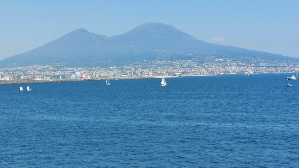 Rifiuti dalle isole del Golfo, riparte il servizio: vertice in Prefettura per superare l’emergenza