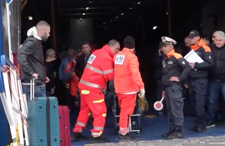 Napoli, dimessi 35 dei 44 feriti del Molo Beverello