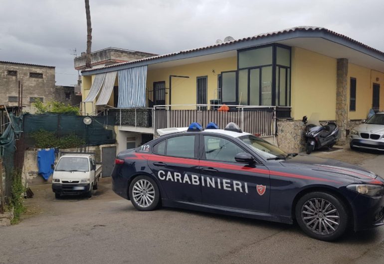 Sant’antonio Abate, barricato in casa minaccia di far esplodere l’abitazione: salvato dai Carabinieri