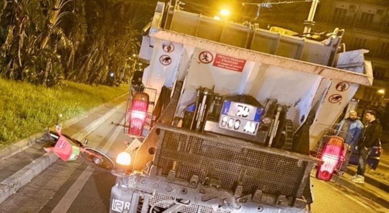 Napoli, morte ciclista tedesca: il 2 maggio fiaccolata commemorativa