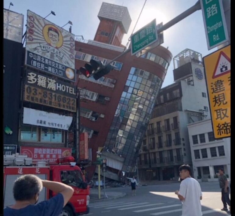 Terremoto di magnitudo 7.4 a Taiwan: 4 morti e centinaia di feriti