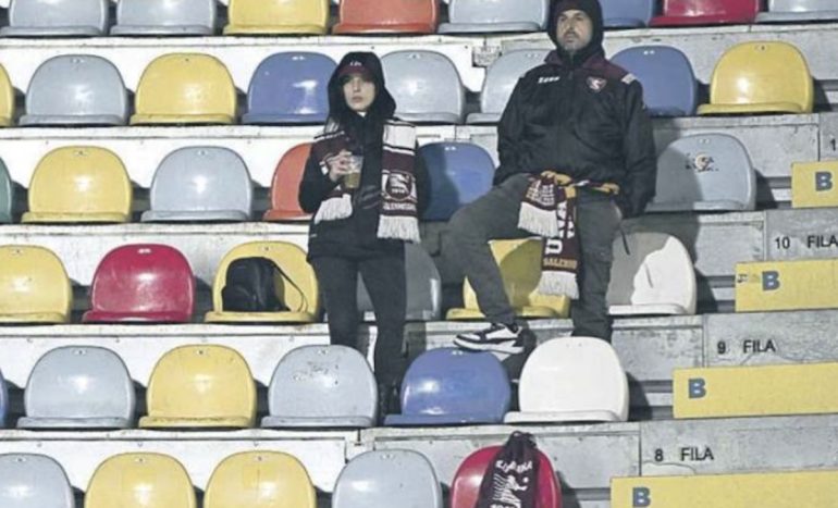 Salernitana matematicamente in serie B e a Castellammare si festeggia aspettando il derby