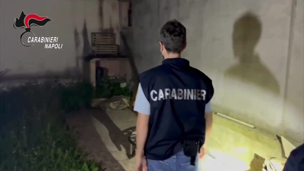 A Giugliano arrestato il latitante Francesco Iacolare: era pronto alla fuga