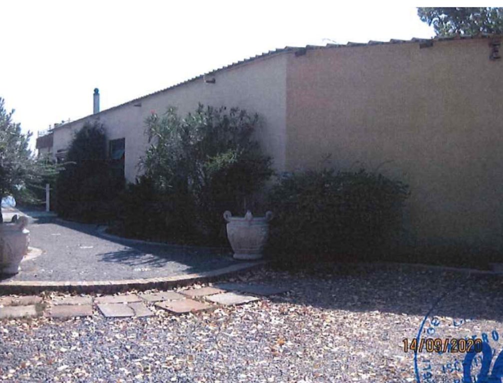 Opere abusive demolite nel parco del Vesuvio