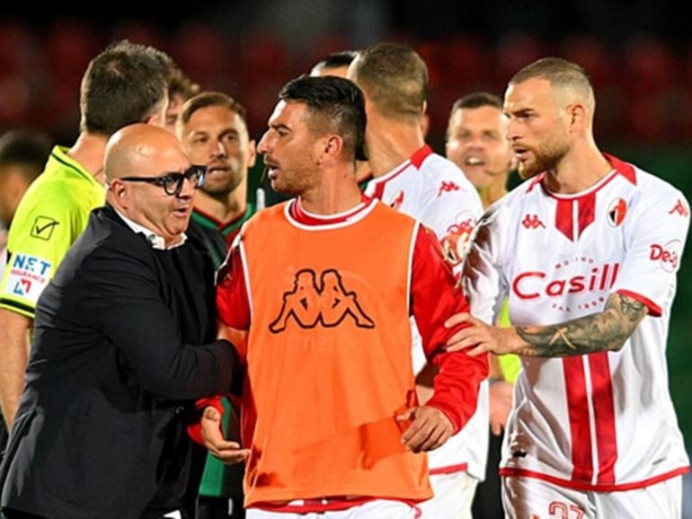 Scommesse, la Figc indaga su espulsione anomala di Bellomo del Bari contro la Ternana