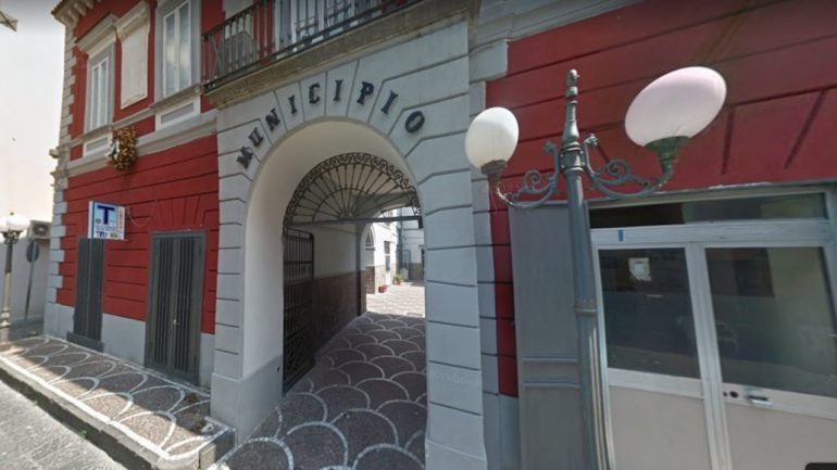 Villaricca, trovato il tesoro della gang delle false residenze