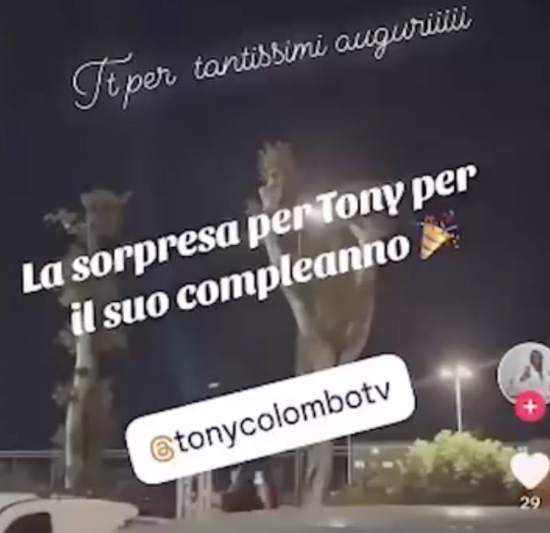 Tony Colombo: fuochi d’artificio e show illegale per il compleanno in carcere, Borrelli grida all’oltraggio