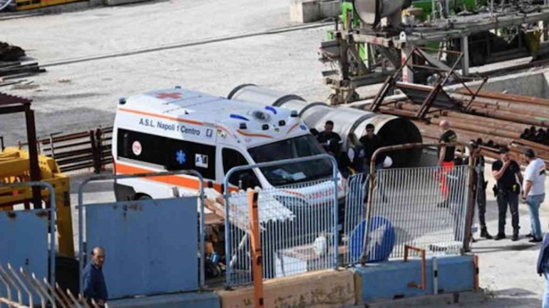 Napoli, l’operaio morto a Capodichino doveva andare in pensione a settembre