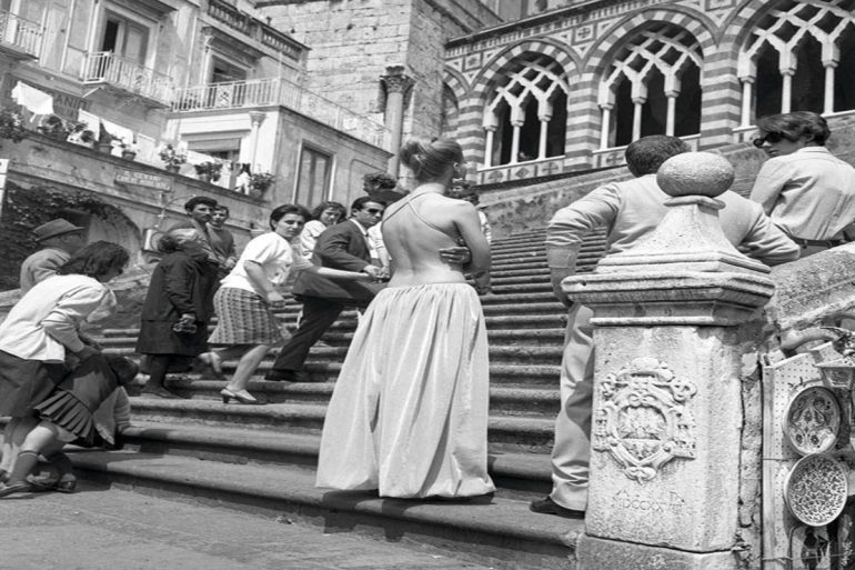 A Sant’Egidio di Montalbino  per la rassegna ‘I venerdì d’autore’, il libro ‘Amalfi anni ’50 e ’60 – Alfonso Fusco, fotografo’