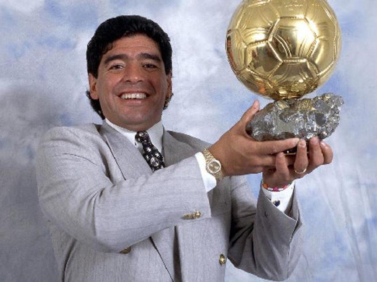 Ritrovato pallone d'oro Maradona