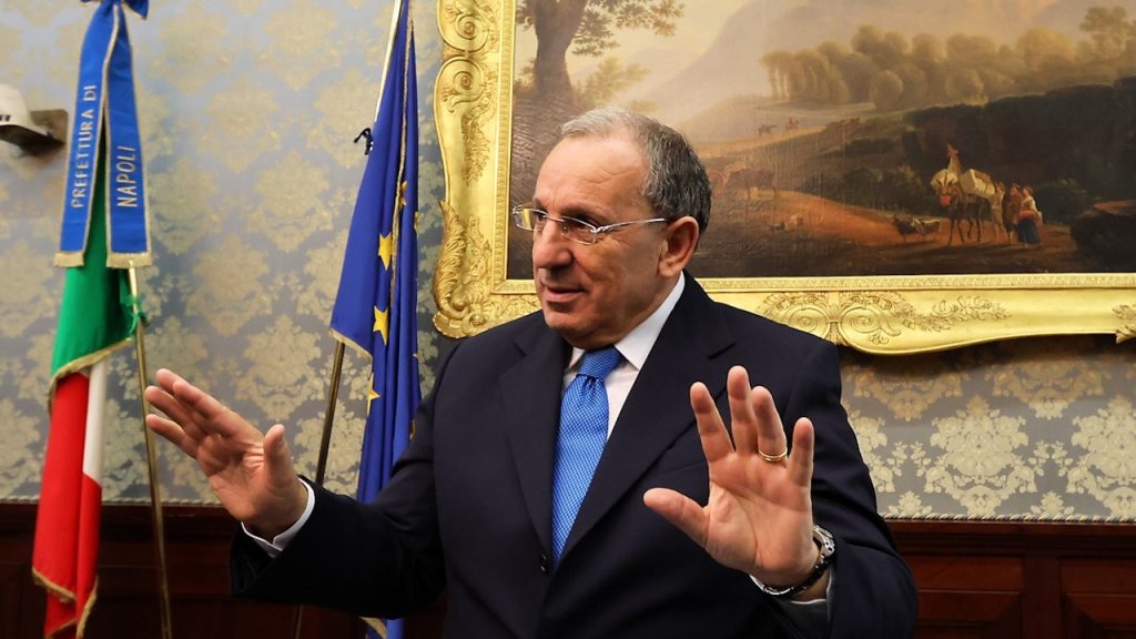 Napoli, il Prefetto: “Serve implementare i posti letto per i senza fissi dimora”