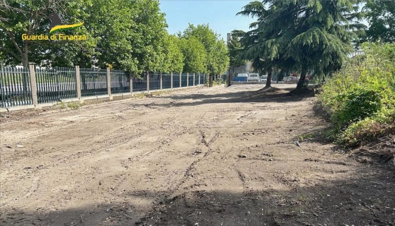 Napoli, ripulita la discarica abusiva a Ponticelli
