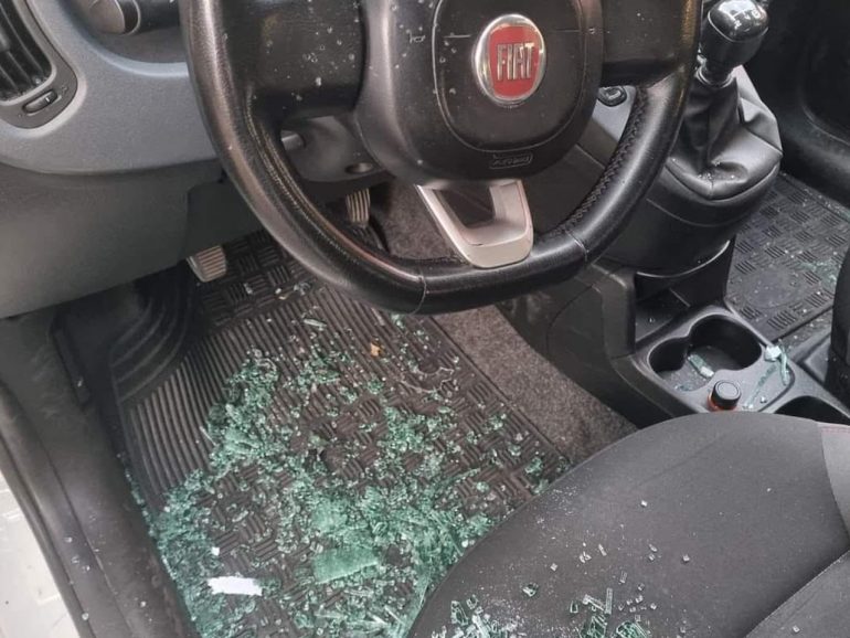 Napoli agguato contro guardie giurate, spari e rubate le armi
