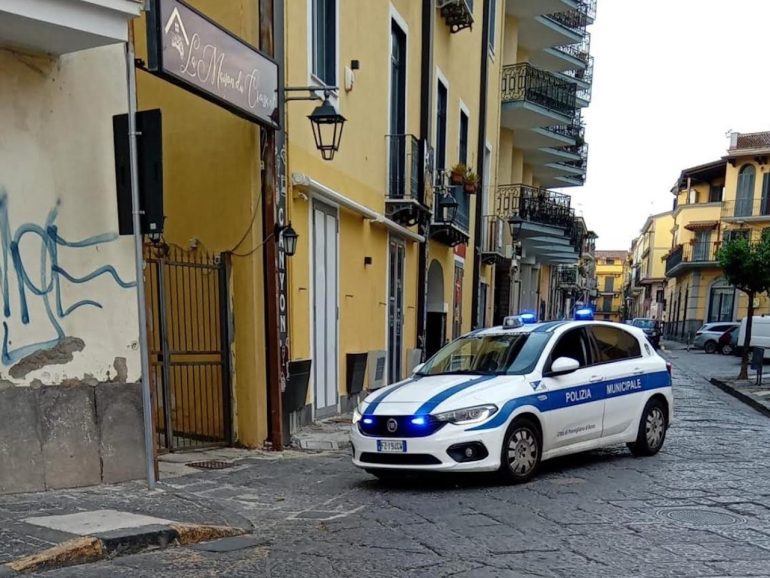 Pomigliano: intensificati i controlli contro la sosta selvaggia e le attività abusive