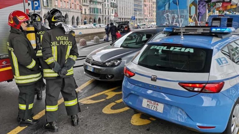 Napoli incendiato un gazebo in via Caravaggio: la Polizia arresta un 31enne