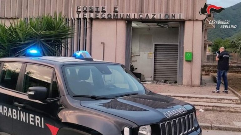 Serino furto al bancomat di Poste con l’esplosivo