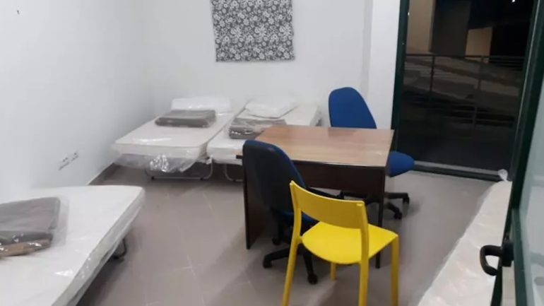 Napoli sgomberato edificio al viale Traiano: 13 famiglia evacuate
