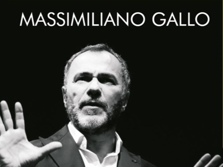 Massimiliano Gallo presentaFavoloso’ a NapoliCittàLibro