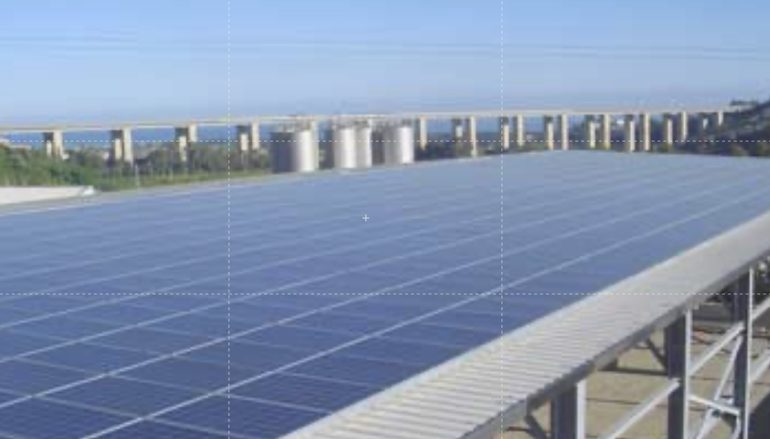 Capannone abusivo con impianto fotovoltaico a Caserta: sequestro e 6 indagati